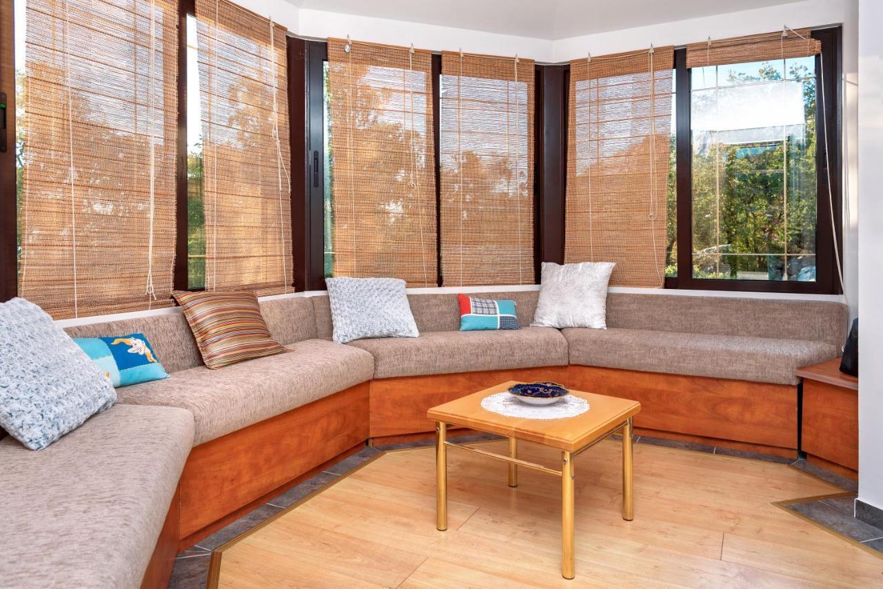 Gornje Sitno Villa Rosa, Sitno Gornje Near Split מראה חיצוני תמונה